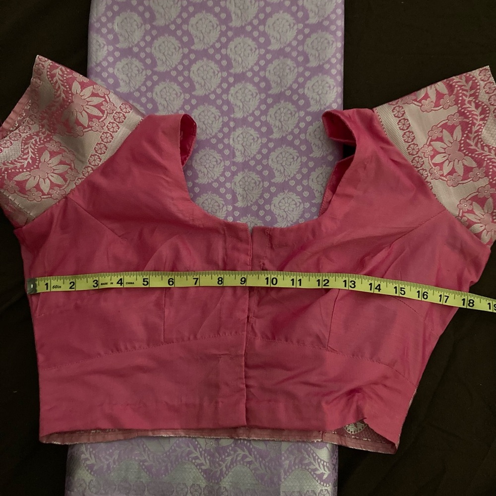 Lavender Saree - Picture 5 of 8
